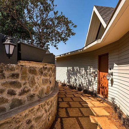 Saffronstays Harrier Crest, Lonavala - A Frame Villa With Bathtub Serving Delicious Veg Food Экстерьер фото