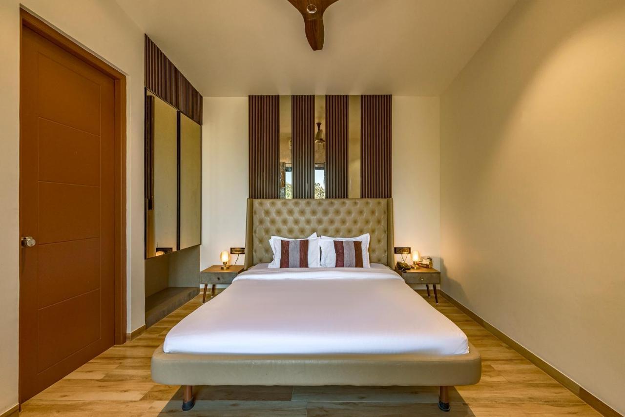 Saffronstays Harrier Crest, Lonavala - A Frame Villa With Bathtub Serving Delicious Veg Food Экстерьер фото